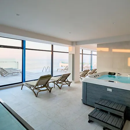 Celine - Infinity Pool & Apartment *