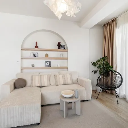 Celine - Infinity Pool & 那沃达利