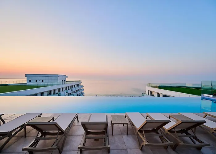 Celine - Infinity Pool &