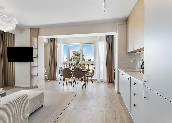 アパート Celine - Infinity Pool & ナボダリ