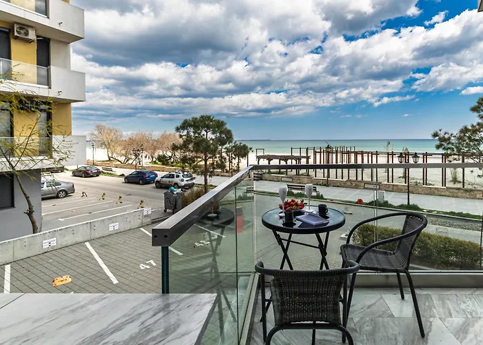 Celine - Infinity Pool & شقة Năvodari