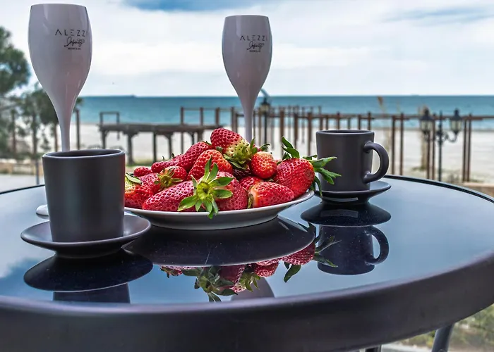 Celine - Infinity Pool &