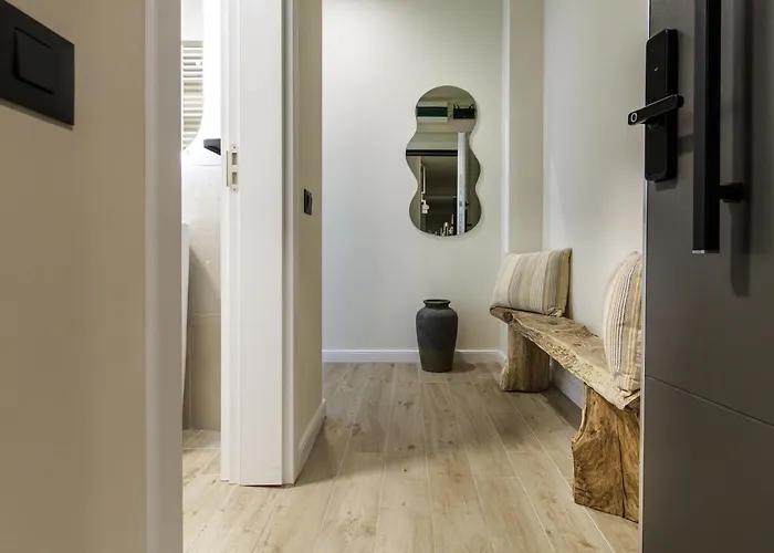 Celine - Infinity Pool & アパート ナボダリ