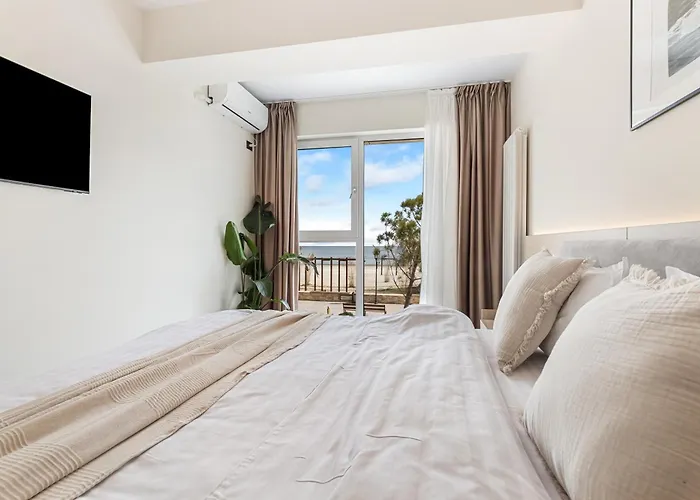 Celine - Infinity Pool & アパート ナボダリ