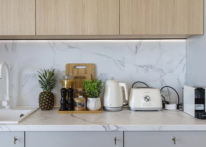 アパート Celine - Infinity Pool & ナボダリ