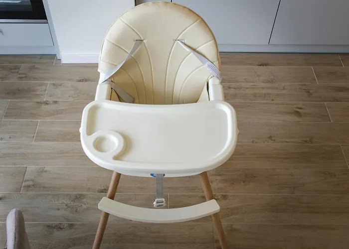 Celine - Infinity Pool & * Năvodari