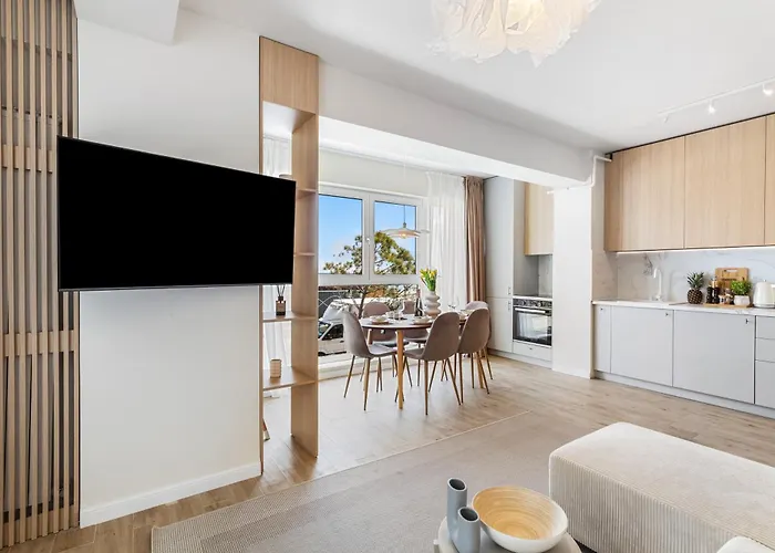 Celine - Infinity Pool & アパート ナボダリ